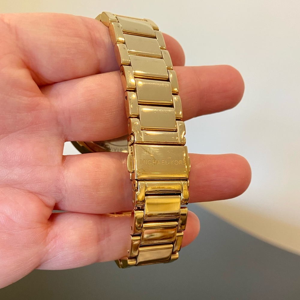 Authentic Michael Kors Gold Plated Chronograph Watch - Picture 15 of 17